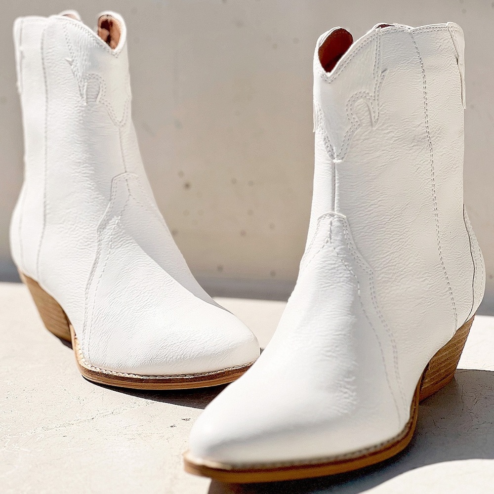 NEW Pointy Toe Stack Block Heel Zip Up Western Ankle Booties Boots Off White - Picture 3 of 15